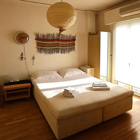 Appartement Nest In Mets à Athènes Extérieur photo